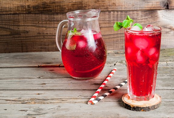 Domácí ovocná limonáda
