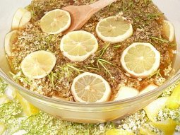 Míchaná bezinková limonáda
